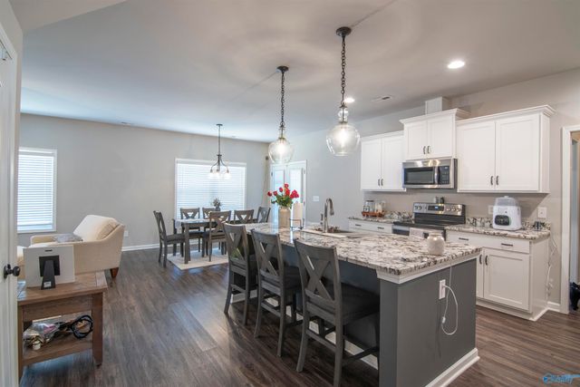 207 Oracle Circle, Huntsville, AL 35811