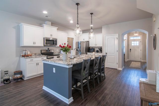 207 Oracle Circle, Huntsville, AL 35811