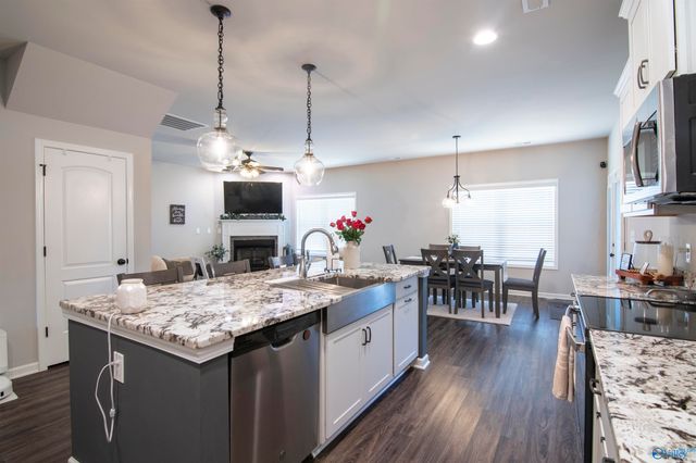 207 Oracle Circle, Huntsville, AL 35811