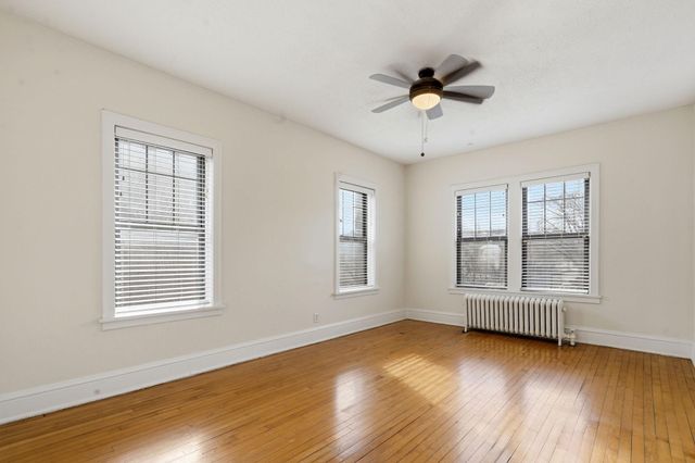 220 E 19th Street 201, Minneapolis, MN 55403