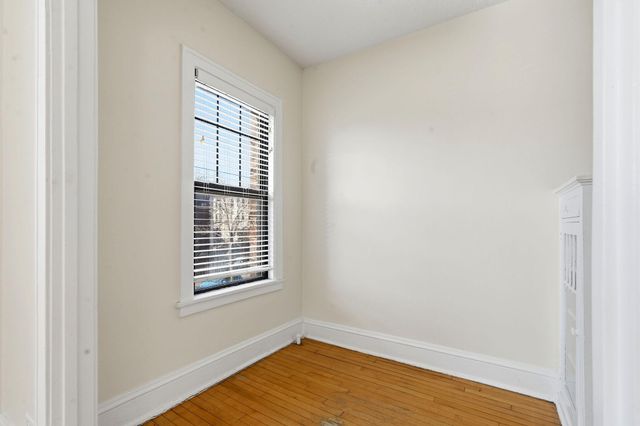 220 E 19th Street 201, Minneapolis, MN 55403