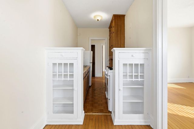 220 E 19th Street 201, Minneapolis, MN 55403