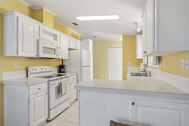 27 TURTLE BAY CIRCLE, Englewood, FL 34224
