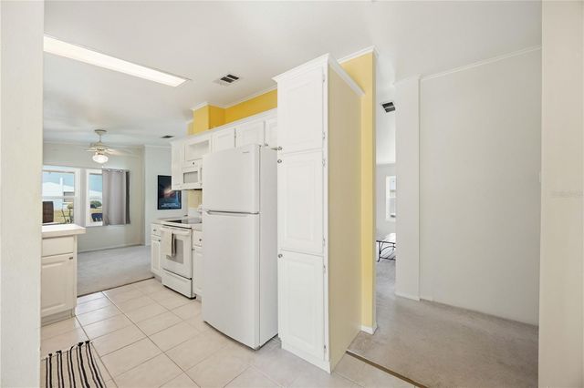 27 TURTLE BAY CIRCLE, Englewood, FL 34224