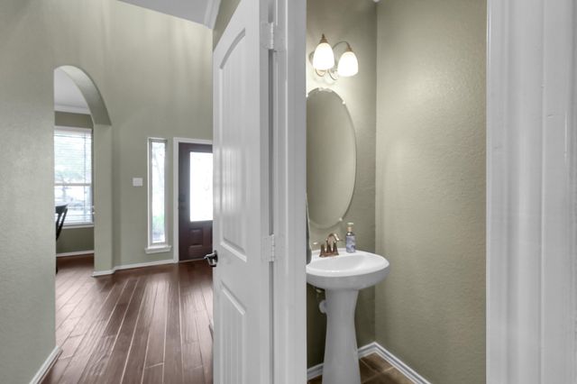 31718 Ravens Bluff Lane, Spring, TX 77386