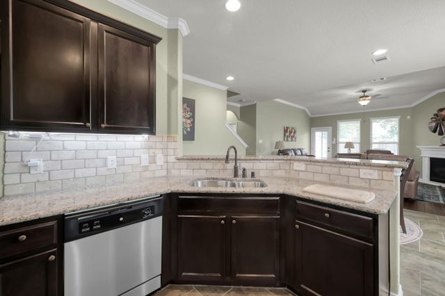 31718 Ravens Bluff Lane, Spring, TX 77386