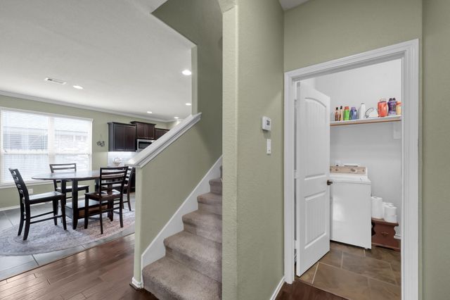 31718 Ravens Bluff Lane, Spring, TX 77386