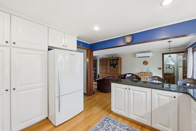 24 East View Drive, Agawam, MA 01030