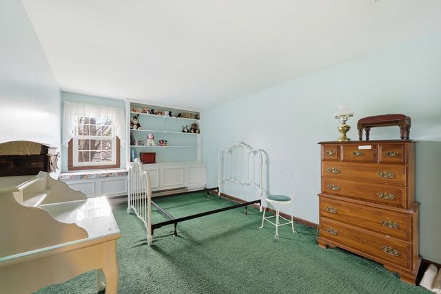 24 East View Drive, Agawam, MA 01030