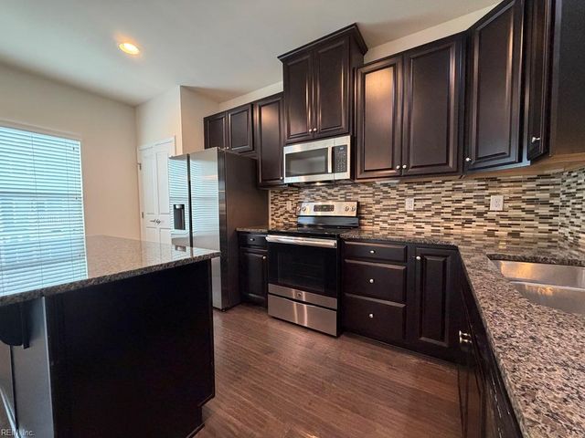 602 Consolvo PL, Chesapeake, VA 23324