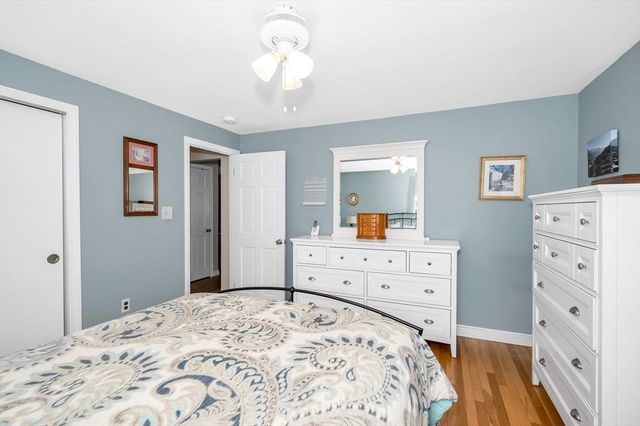 11 Moore St, Wilmington, MA 01887