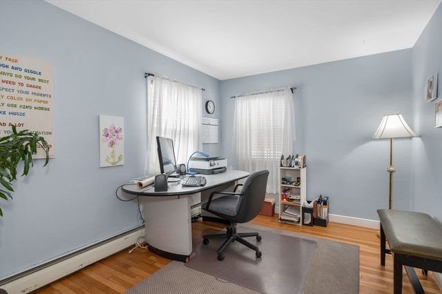 11 Moore St, Wilmington, MA 01887