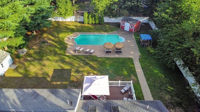 11 Moore St, Wilmington, MA 01887
