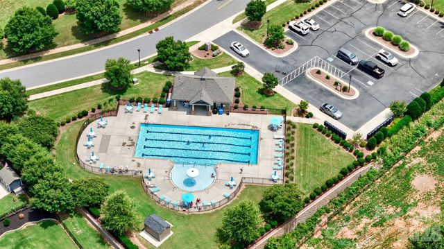179 Glastonbury Drive, Mooresville, NC 28115