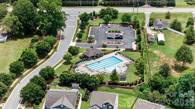 179 Glastonbury Drive, Mooresville, NC 28115