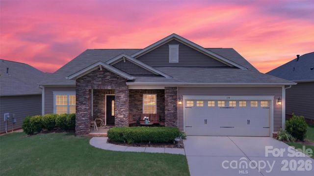 179 Glastonbury Drive, Mooresville, NC 28115