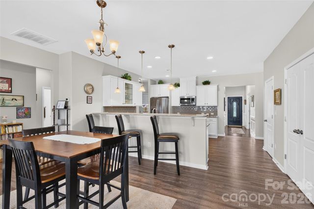 179 Glastonbury Drive, Mooresville, NC 28115