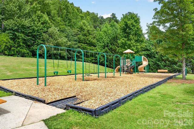 179 Glastonbury Drive, Mooresville, NC 28115