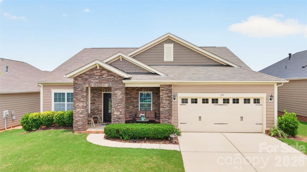 179 Glastonbury Drive, Mooresville, NC 28115