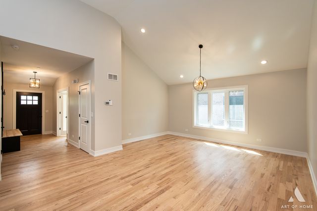 7942 W 74 Street, Bridgeview, IL 60455