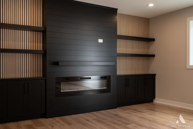 7942 W 74 Street, Bridgeview, IL 60455