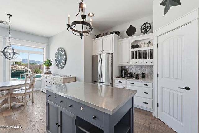 2616 W CANYON Road, Phoenix, AZ 85086