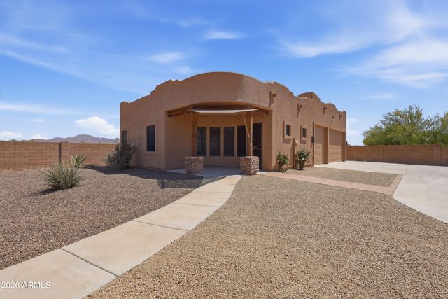 2616 W CANYON Road, Phoenix, AZ 85086