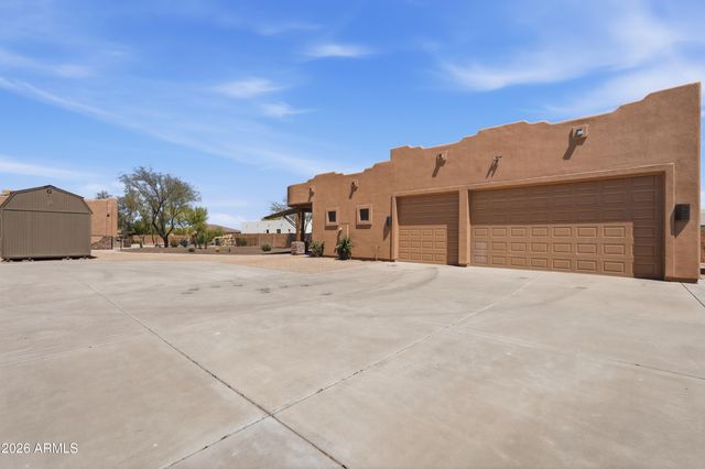 2616 W CANYON Road, Phoenix, AZ 85086