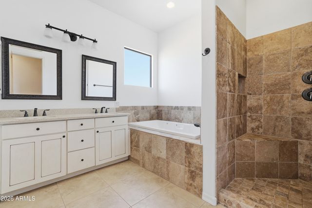 2616 W CANYON Road, Phoenix, AZ 85086