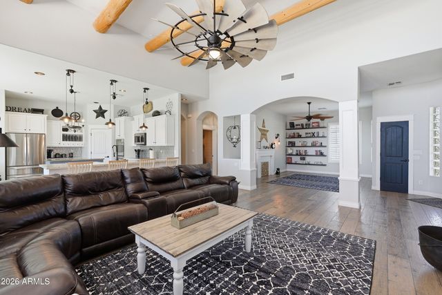 2616 W CANYON Road, Phoenix, AZ 85086