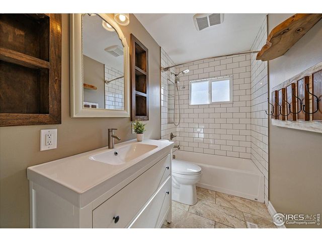 1104 Paloverde Dr, Loveland, CO 80538