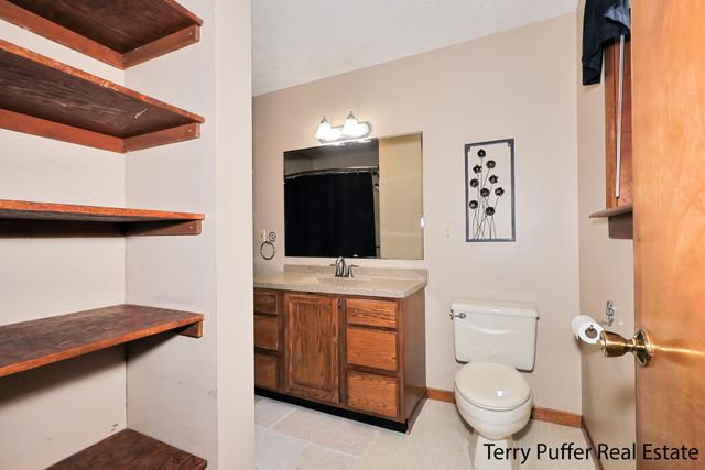 291 Sessions Road, Shelby Vlg, MI 49455