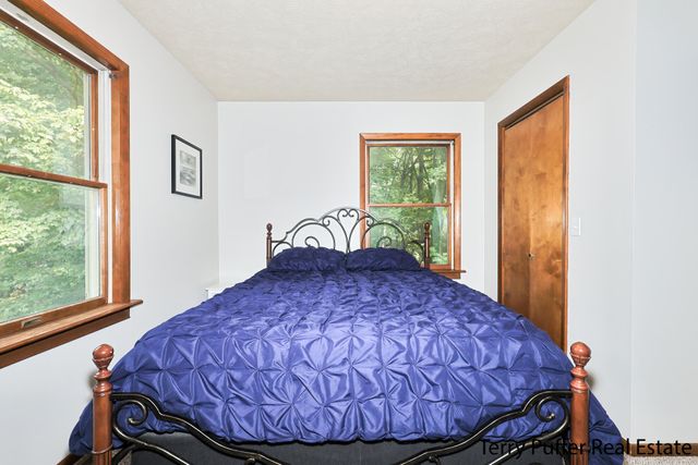 291 Sessions Road, Shelby Vlg, MI 49455