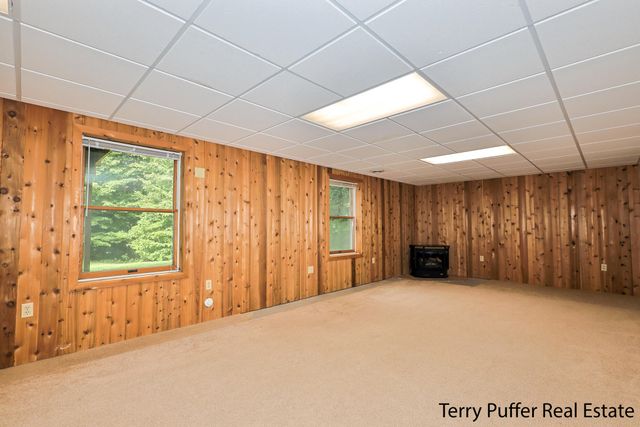 291 Sessions Road, Shelby Vlg, MI 49455