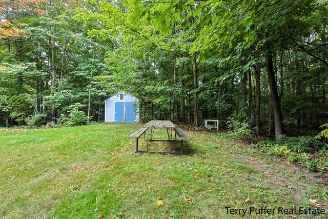 291 Sessions Road, Shelby Vlg, MI 49455