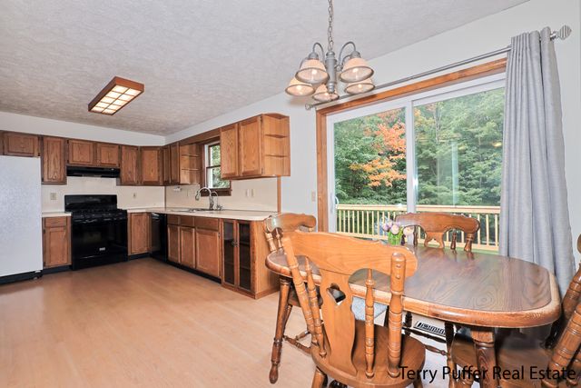 291 Sessions Road, Shelby Vlg, MI 49455