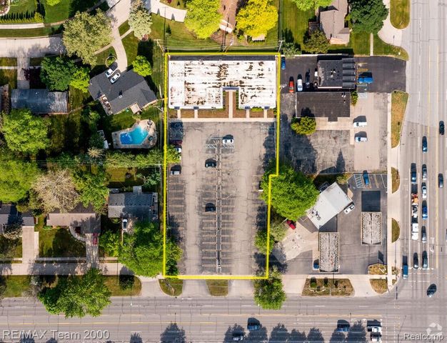 16975 Farmington Road, Livonia, MI 48154