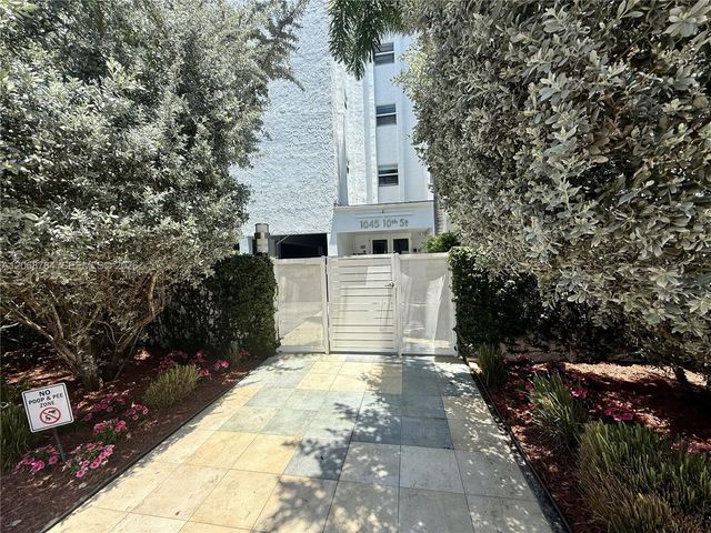 1045 10th Street 704, Miami Beach, FL 33139