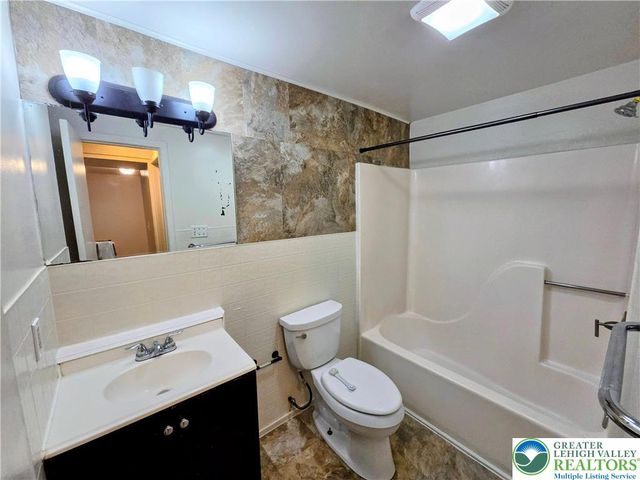 223 North Fountain Street 1, Allentown City, PA 18102