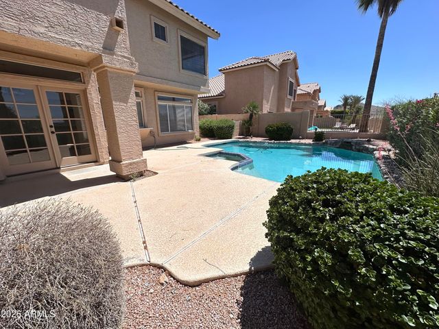 1601 E Glenhaven Drive, Phoenix, AZ 85048
