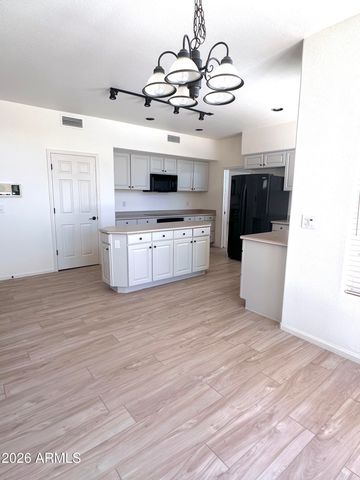 1601 E Glenhaven Drive, Phoenix, AZ 85048
