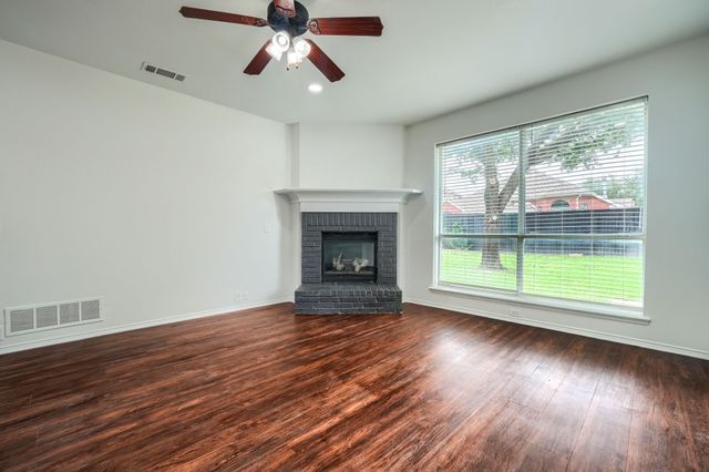 8217 Rayburn Lane, Mckinney, TX 75072