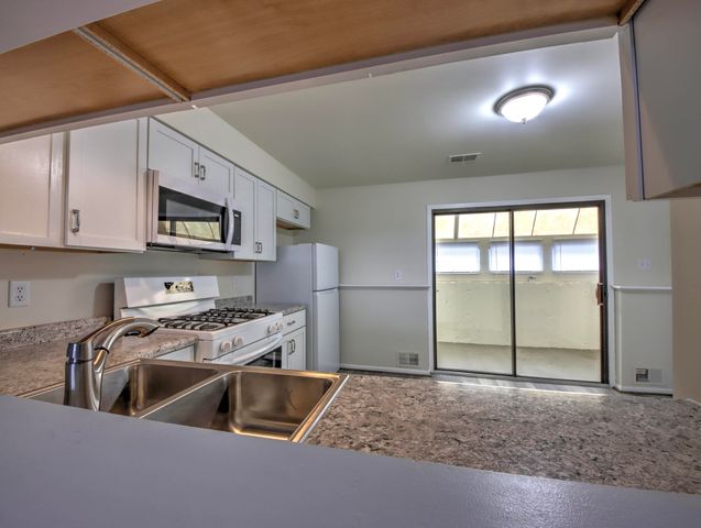 2302 Yorktowne Drive, Valparaiso, IN 46383