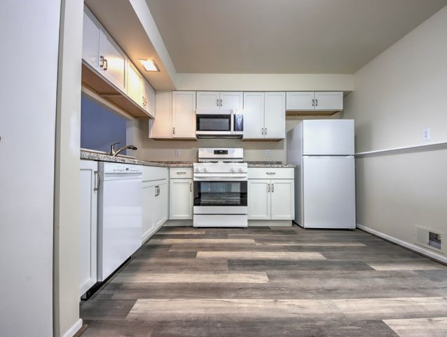 2302 Yorktowne Drive, Valparaiso, IN 46383