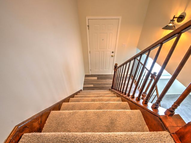 2302 Yorktowne Drive, Valparaiso, IN 46383