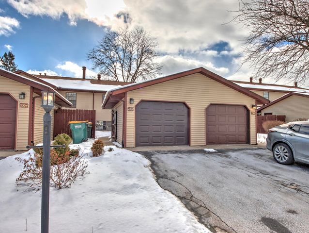 2302 Yorktowne Drive, Valparaiso, IN 46383