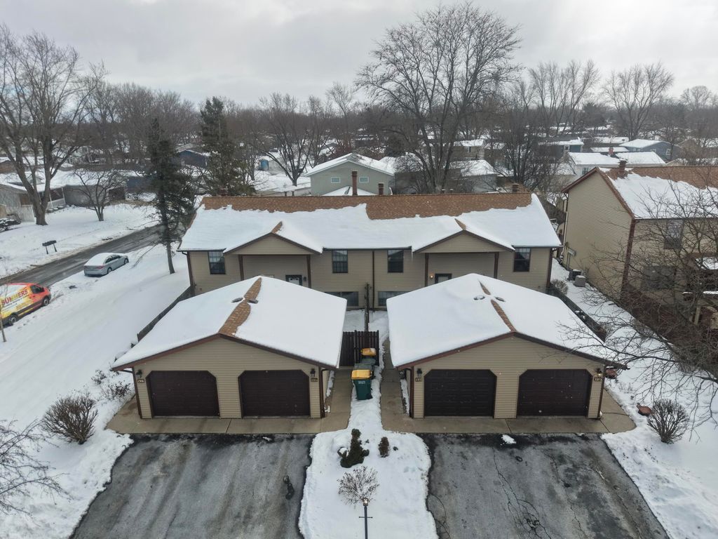 2302 Yorktowne Drive, Valparaiso, IN 46383