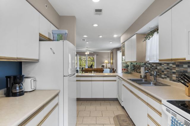 155 W Rockford Drive 8, Branson, MO 65616