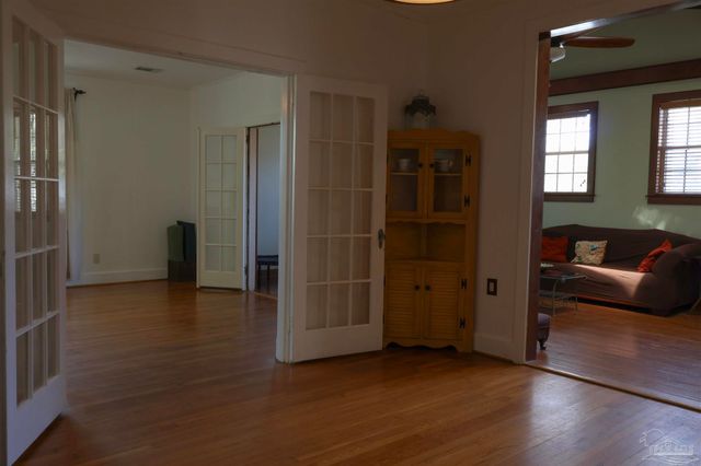 1540 N Spring St, Pensacola, FL 32501