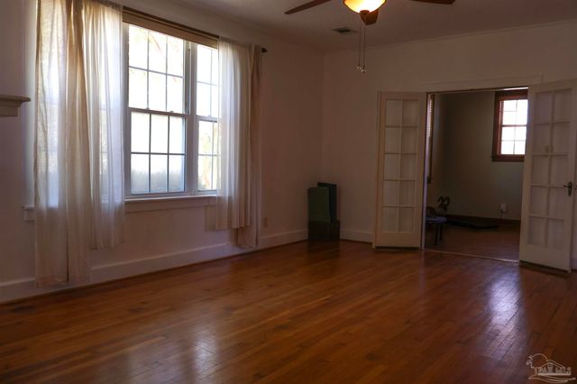 1540 N Spring St, Pensacola, FL 32501
